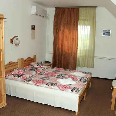 Olympos Panzio 3*